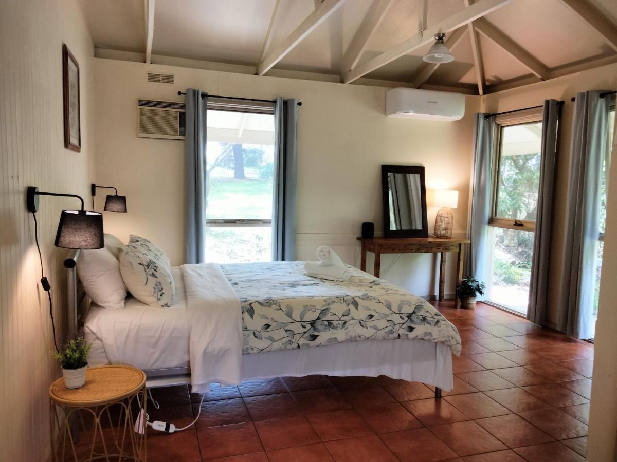 Kalimna Woods Cottages Lakes Entrance Bagian luar foto