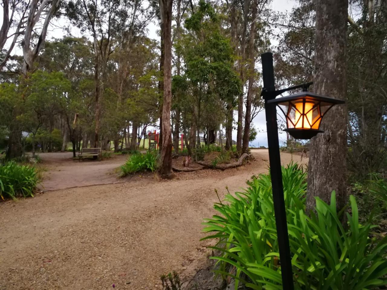 Kalimna Woods Cottages Lakes Entrance Bagian luar foto