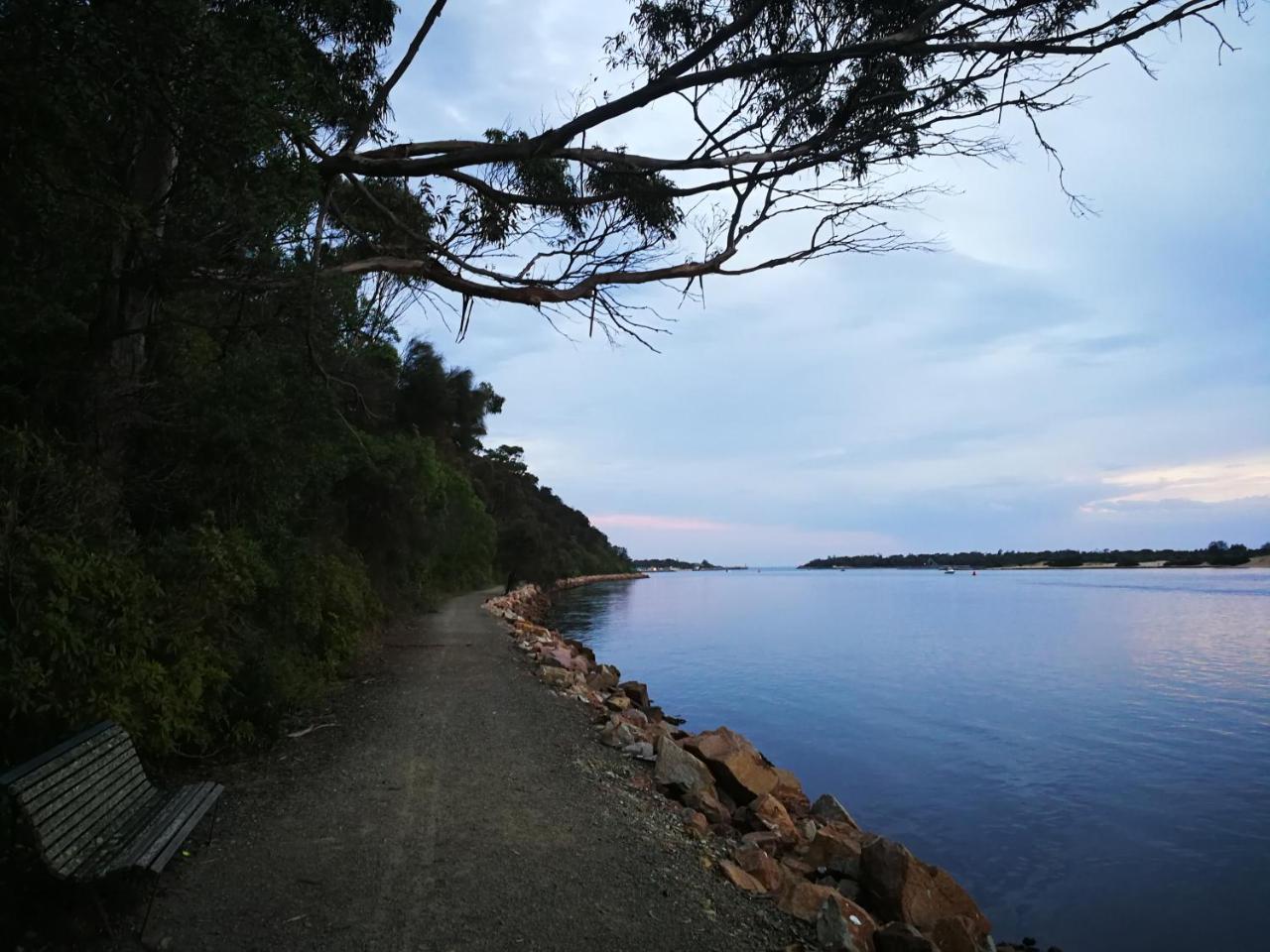 Kalimna Woods Cottages Lakes Entrance Bagian luar foto